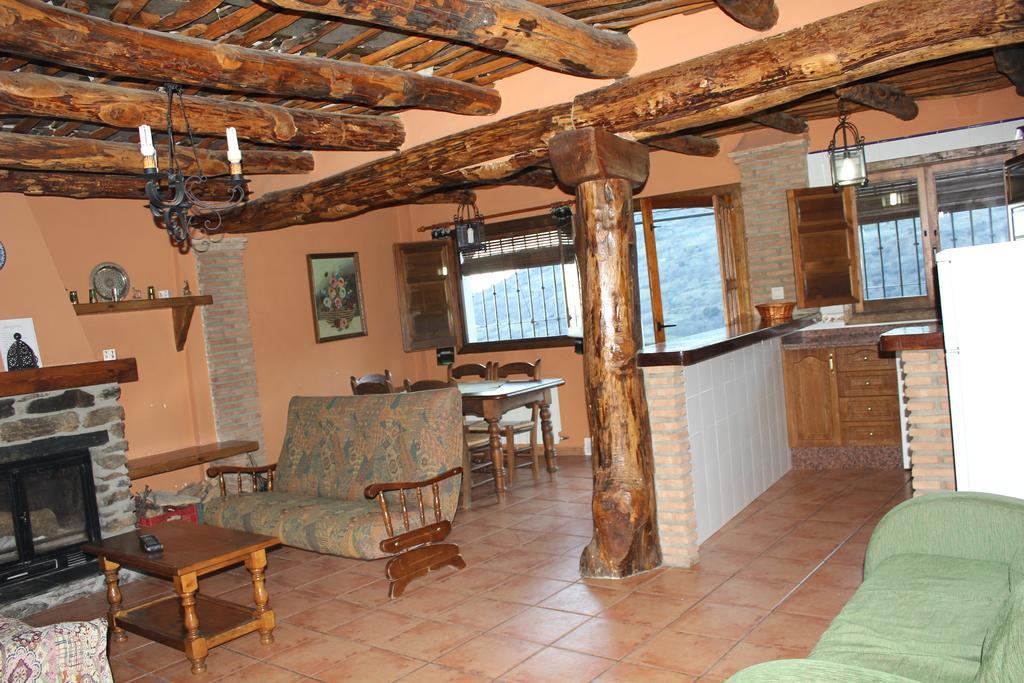 Country house Encarnita Bubion